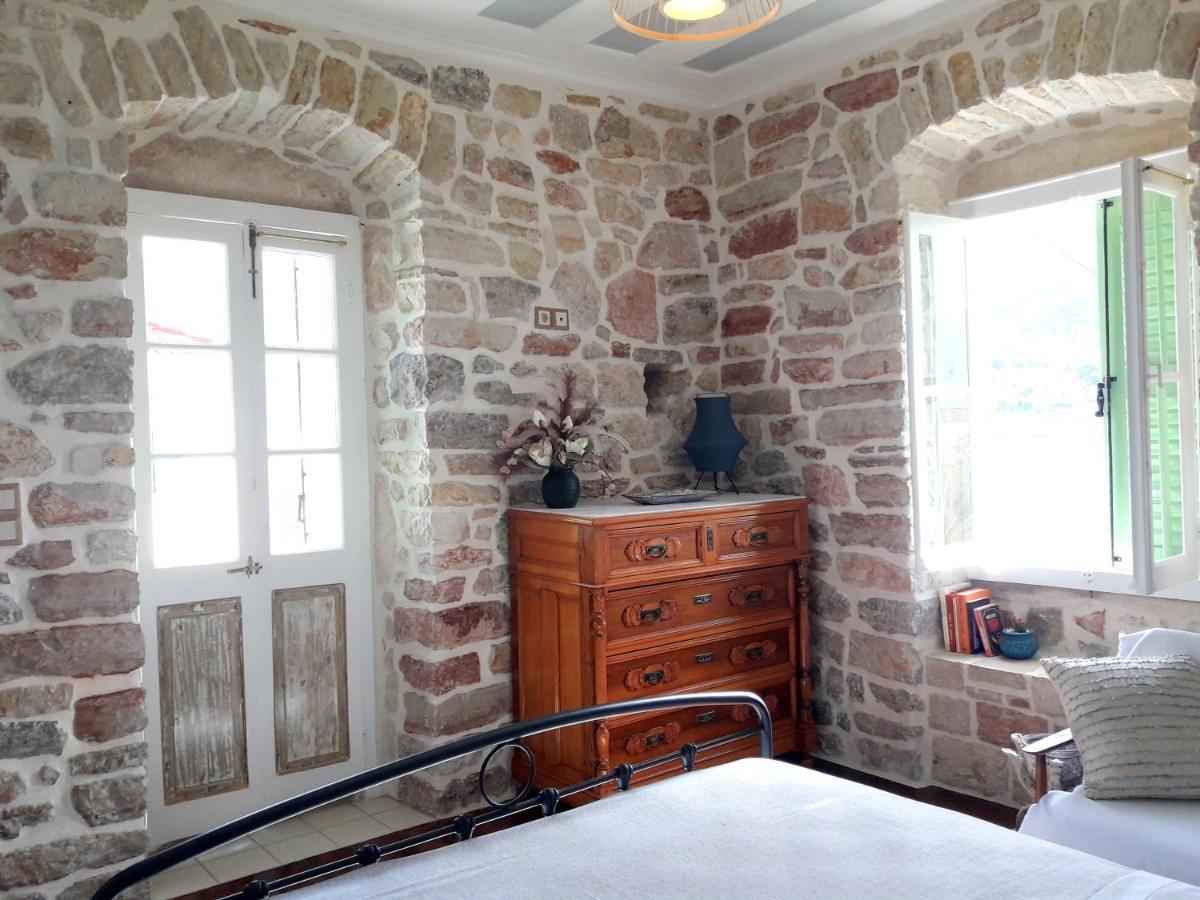 1836 Traditional House 瓦西 外观 照片